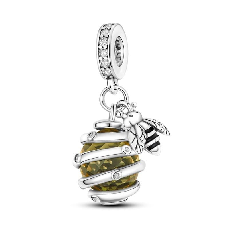Beehive charm