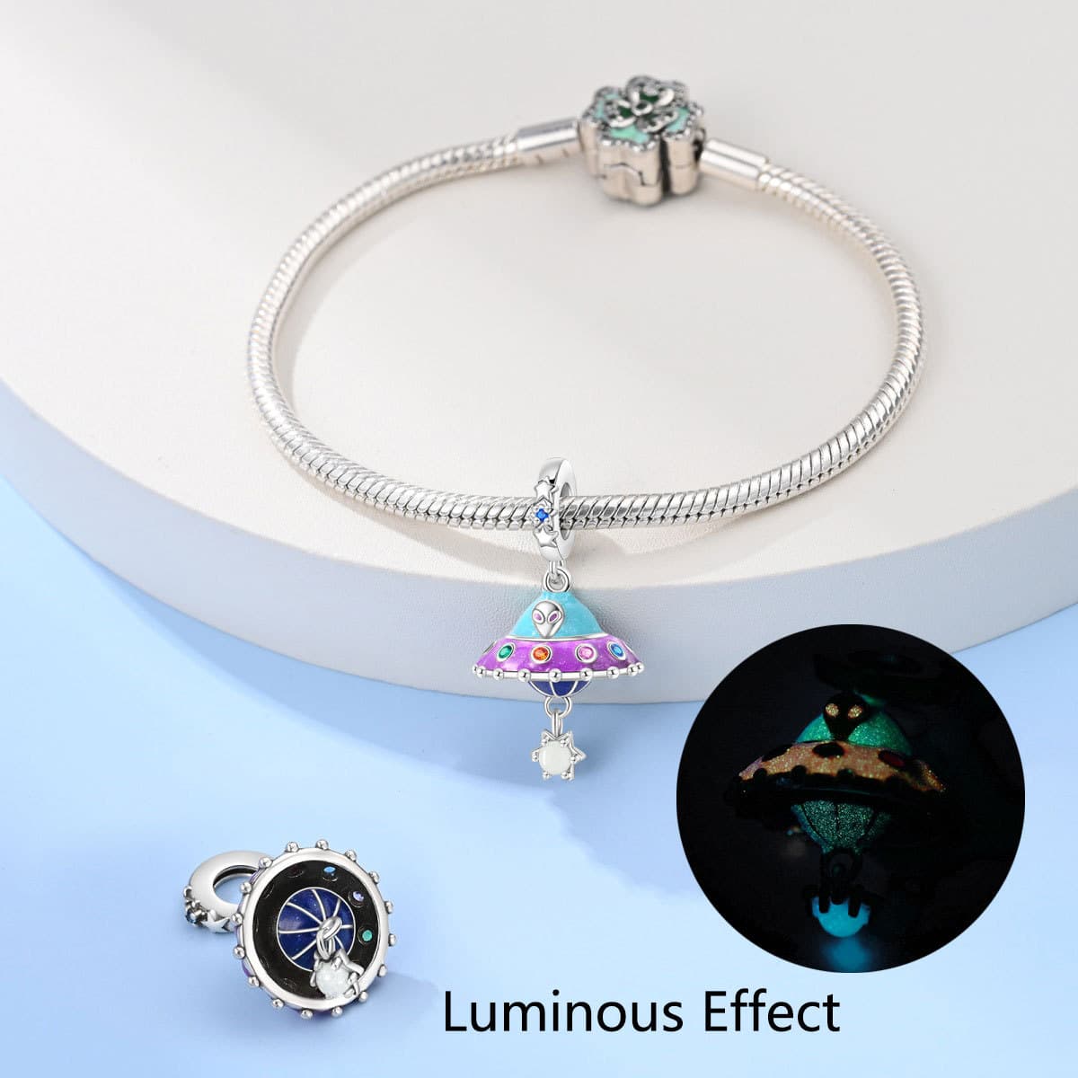 Alien UFO charm, detail image 2