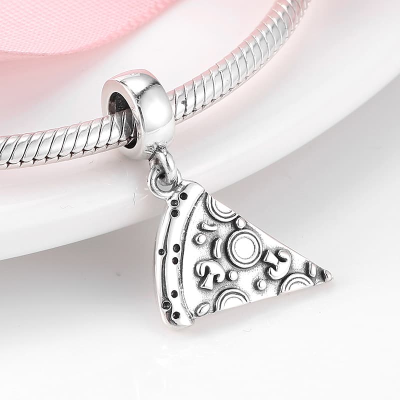 Puzzle charm, detail image 2