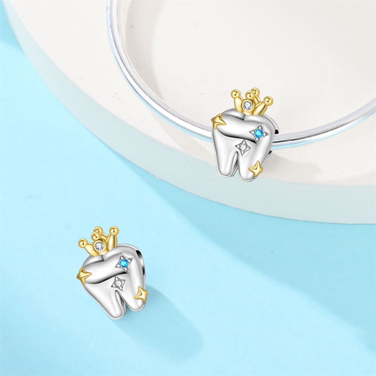 Tooth Charm, detail image 2