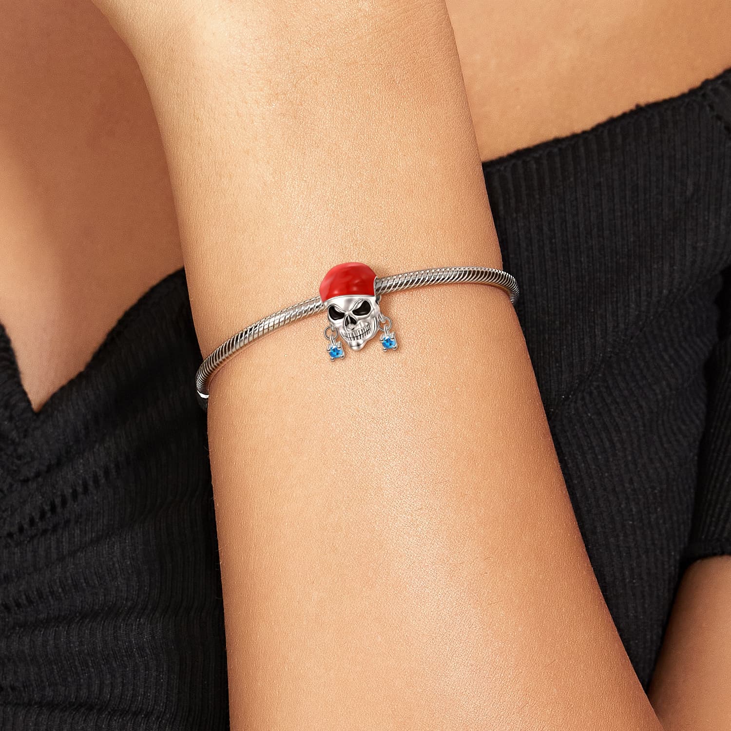 Pirate charm, detail image 2