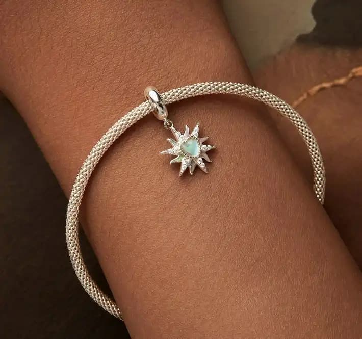 Sunshine charm, detail image 2