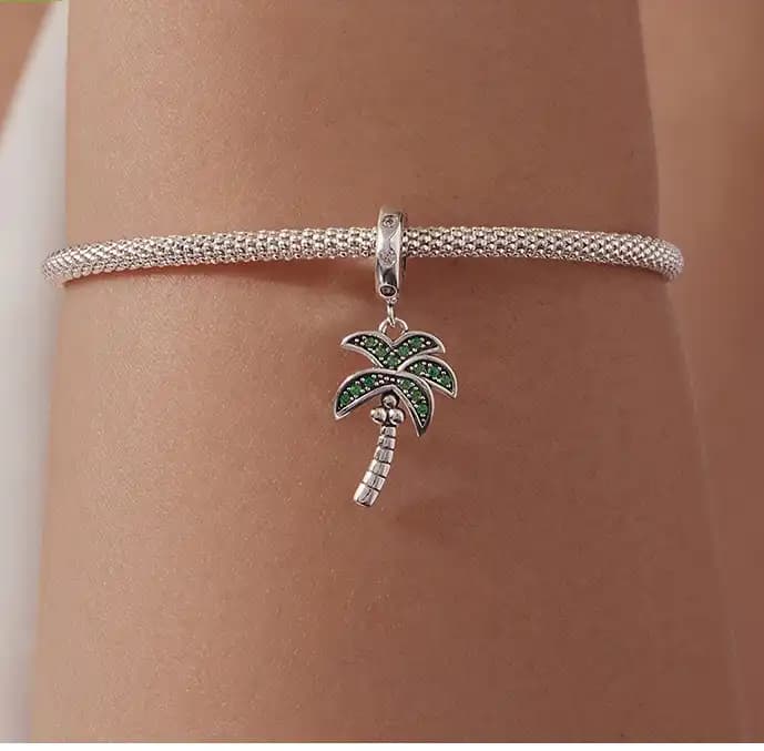 Palm tree  charm, detail image 2