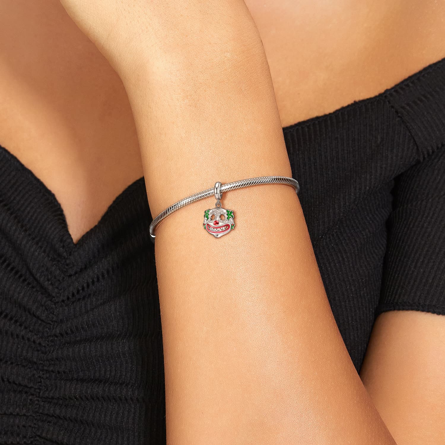 Clown Charm, detail image 2