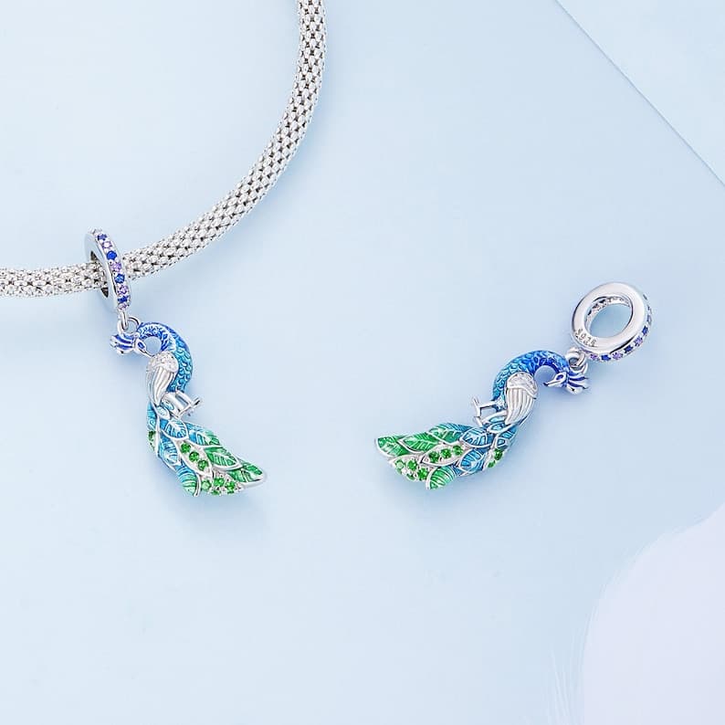 Phoenix charm, detail image 2