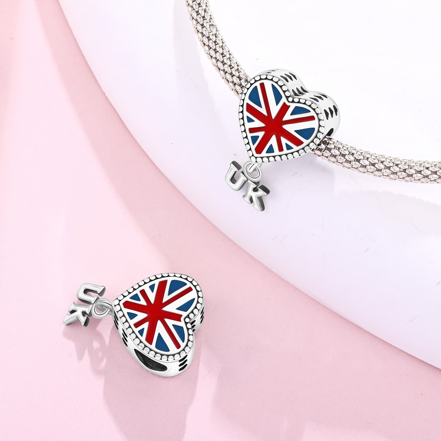 British charm, detail image 2