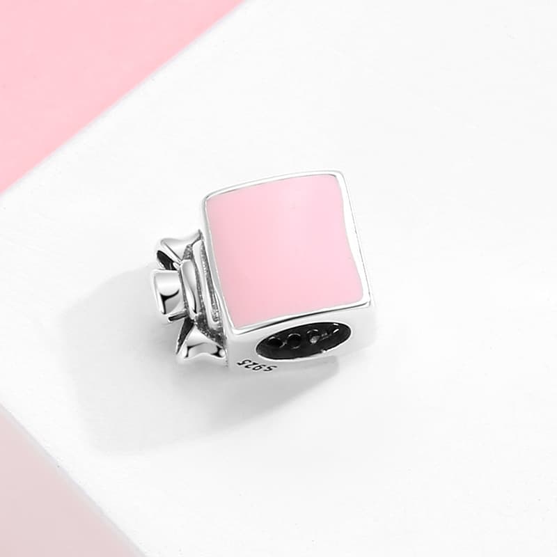 Perfume charm, detail image 2