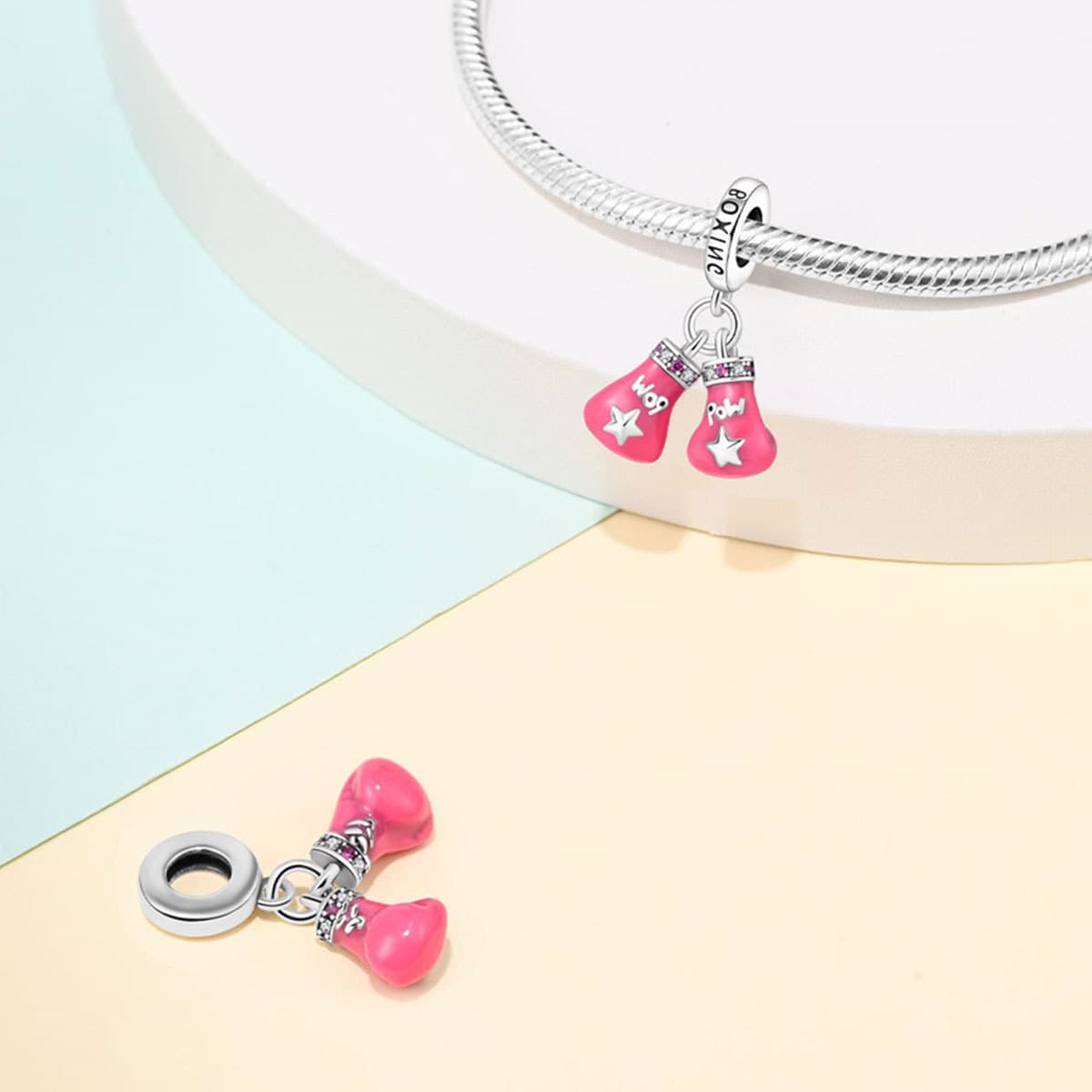 Boxing gloves charm, detail image 2
