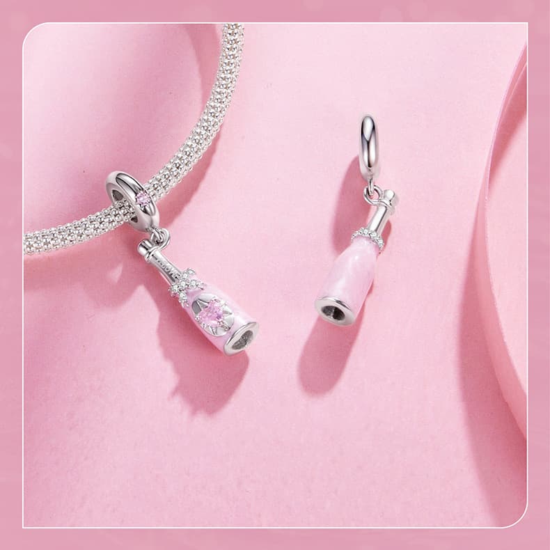 Champagne charm, detail image 2
