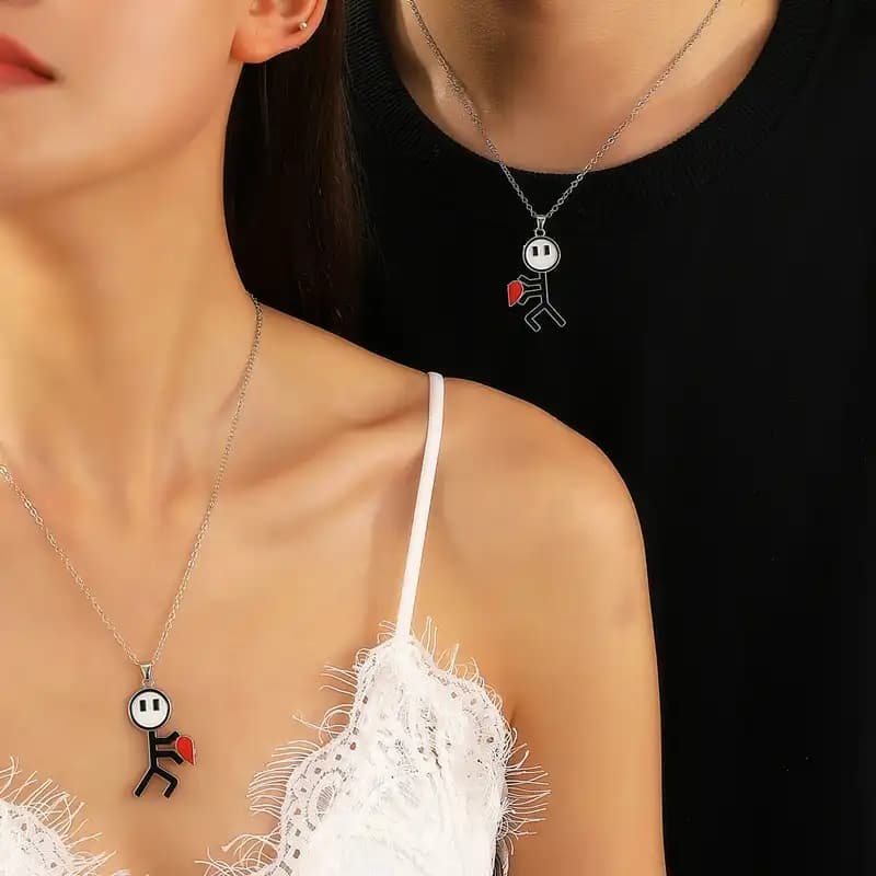 Heart-Shaped Stick Figure Magnetic Couple Necklaces, detail image 2