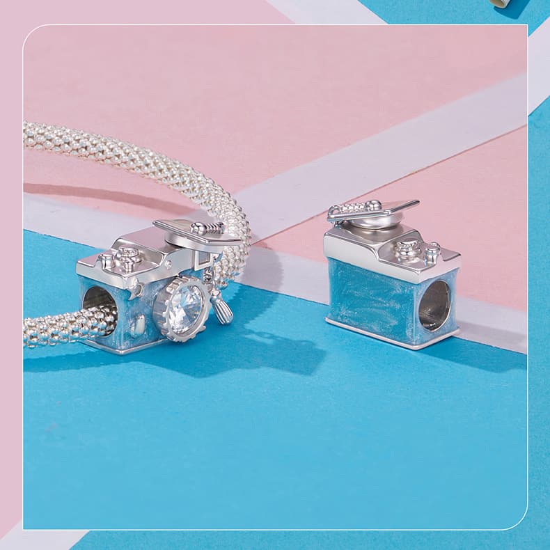 Graduation Camera Bead, detail image 2