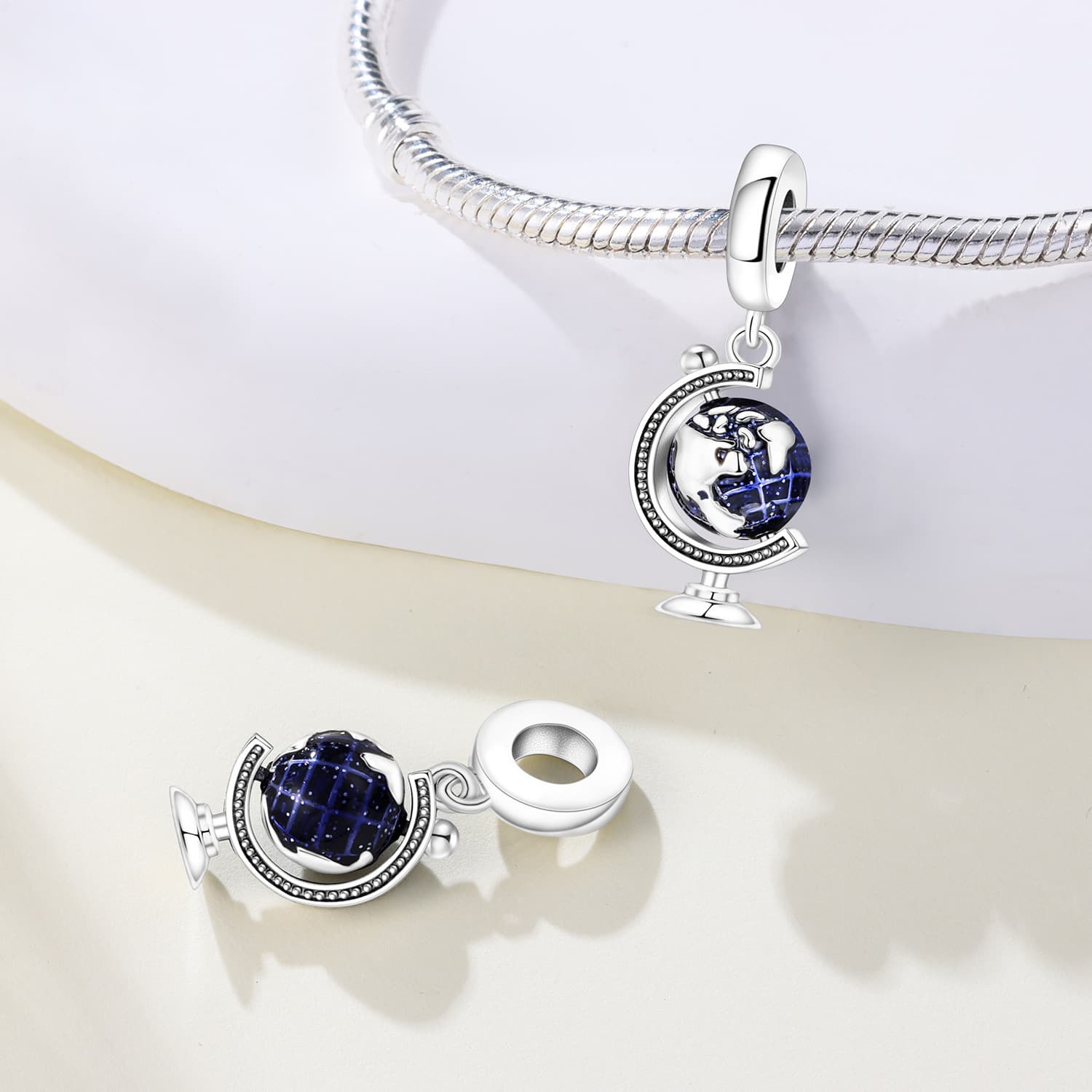 Earth Charm, detail image 2