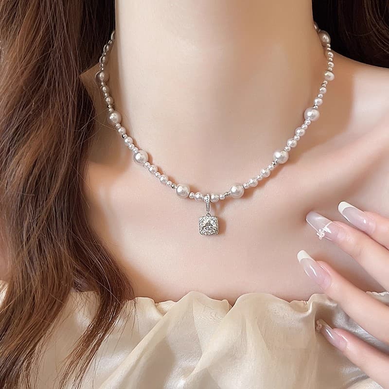 Pearl Rose Candy Pendant Necklace Sugar Cube Pearl Necklace, detail image 2