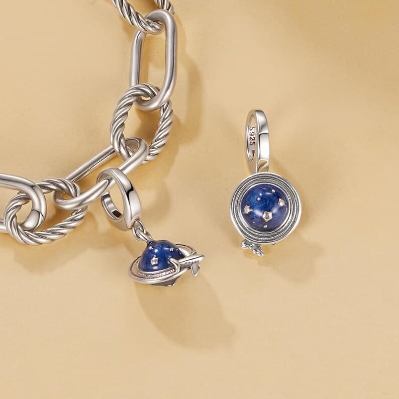 Global Aircraft Charm, detail image 2